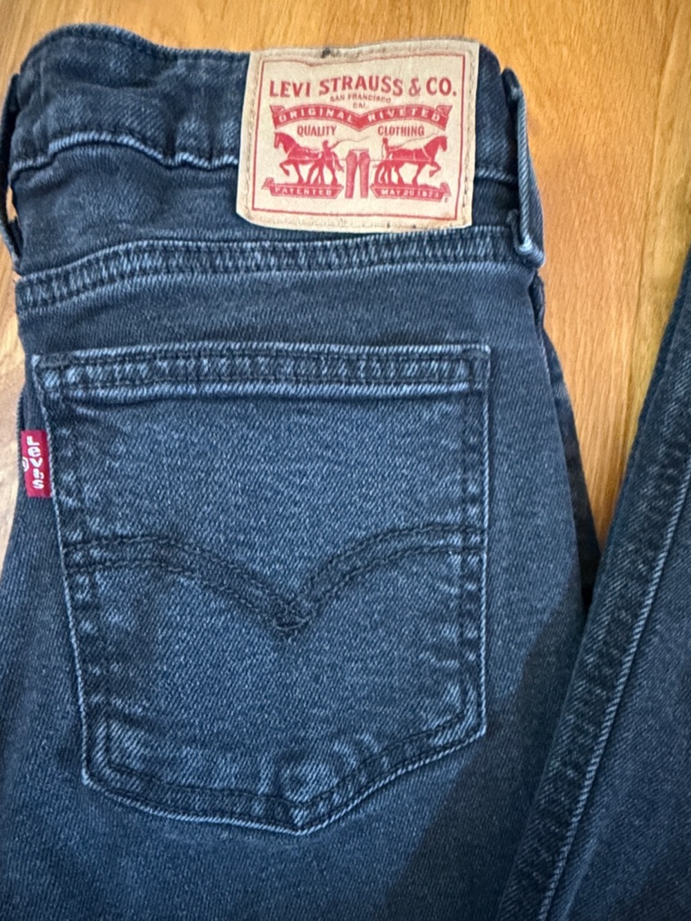 Levi’s Black Jeans 27 Gray Superlow Boot Cut Strauss stretch red tab W27 x L32 4 - Picture 9 of 15
